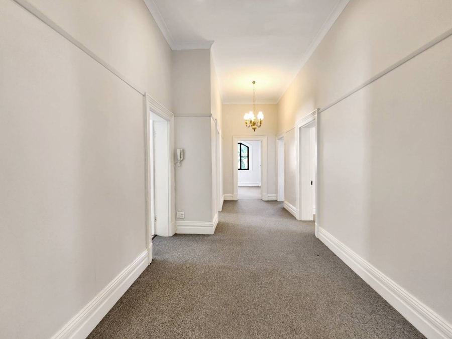To Let 3 Bedroom Property for Rent in Sea Point Western Cape